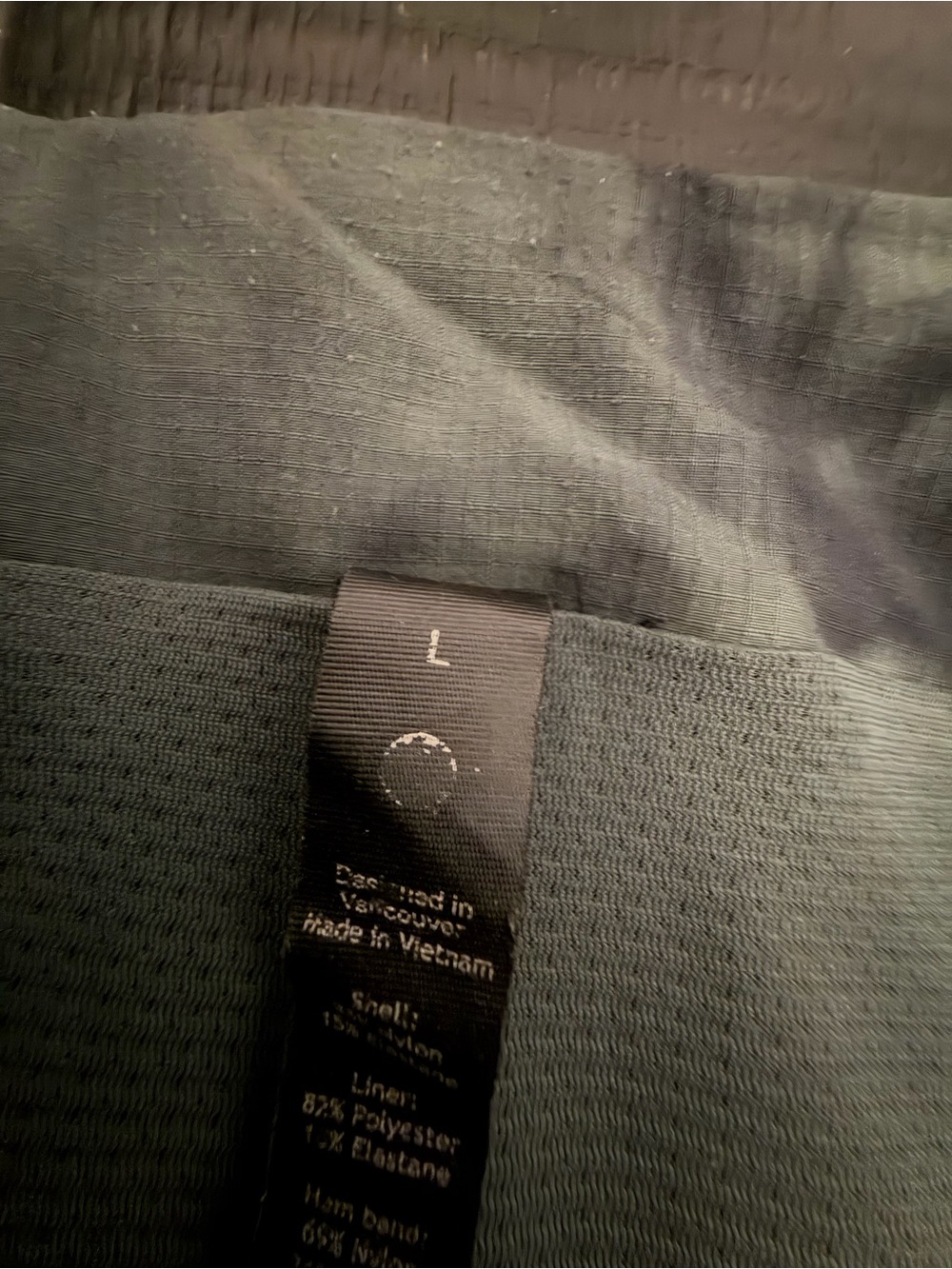 lululemon athletica Men's Tie-Dye Gray Athletic Shorts - Picture 5 of 5